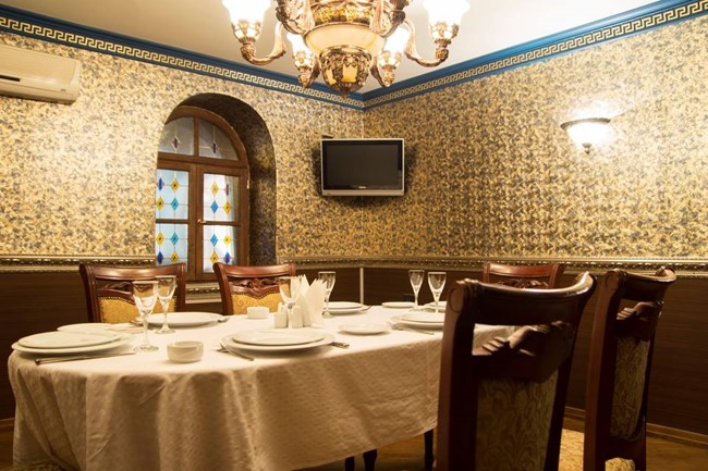 رستوران البارا در باکو یکی از معروفترین رستوران های باکو