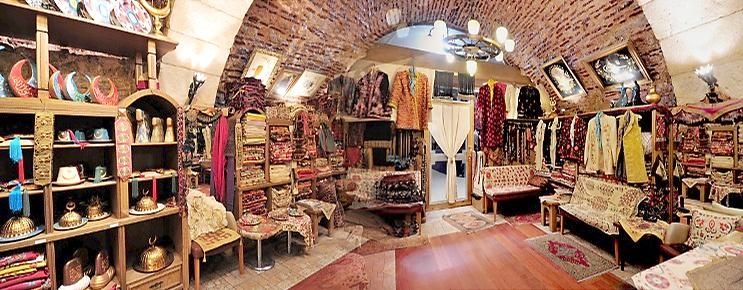 فروشگاه موهلیس Muhlis Shop استانبول فروشگاهی برای خرید عتیقه های زمان عثمانی