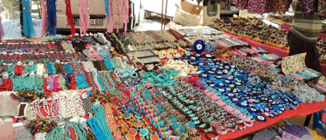 تور آنتالیا - بازار خیابان لورا از محلی‌ترین بازارچه‌های شهر آنتالیا