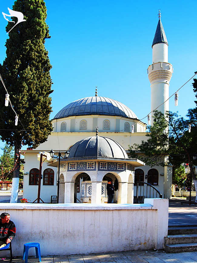 مسجد هنیم کوش آداسی The Hanim mosque یکی از زیباترین مکان‌های تاریخی در تور کوش آداسی