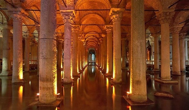 آب انبار باسیلیکا استانبول، تکه‌ای از تاریخ زیرزمینی