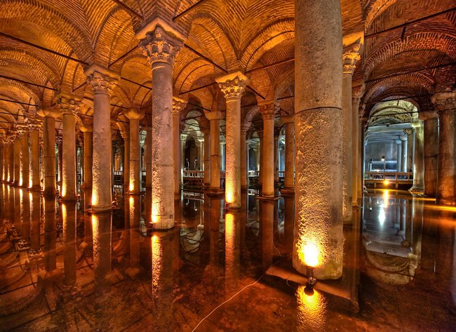آب انبار باسیلیکا استانبول، تکه‌ای از تاریخ زیرزمینی