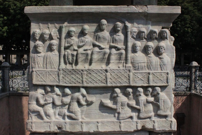 آبلیسک تتومس سوم ستون سنگی مورد علاقه امپراتور رومی