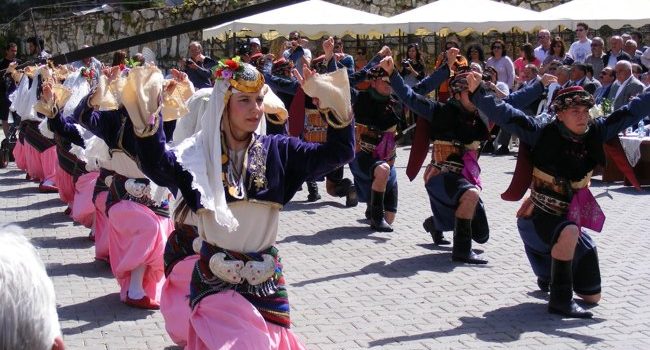 جشنواره رقص‌های محلی بین‌المللی در ازمیر یکی از مهم ترین رویداد ها در این شهر زیبا و دوست داشنتی