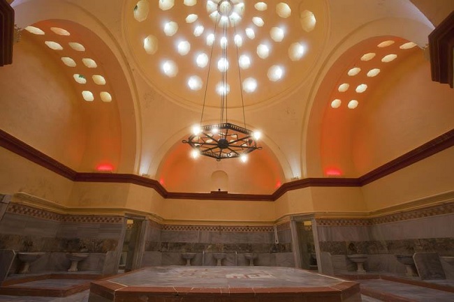 حمام تاریخی گالاتاسارای galatasaray bath متفاوت‌ترین تجربه توریستی در استانبول