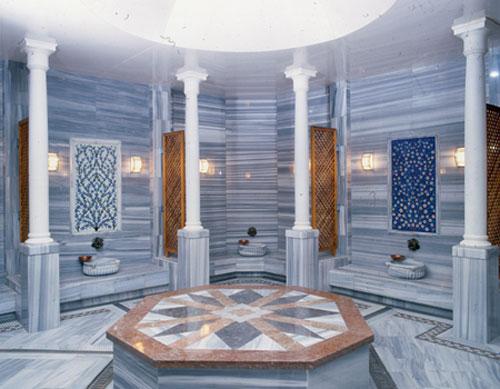 حمام سلیمانیه استانبول جلوه‌ای ویژه و متفاوت در هنر نمایی هنرمندان ترک به شمار می‌رود