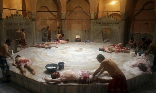حمام سنتی جمبرلیتاش cemberlitas استانبول، یکی از جذاب‌ترین مکان‌های تاریخی ترکیه