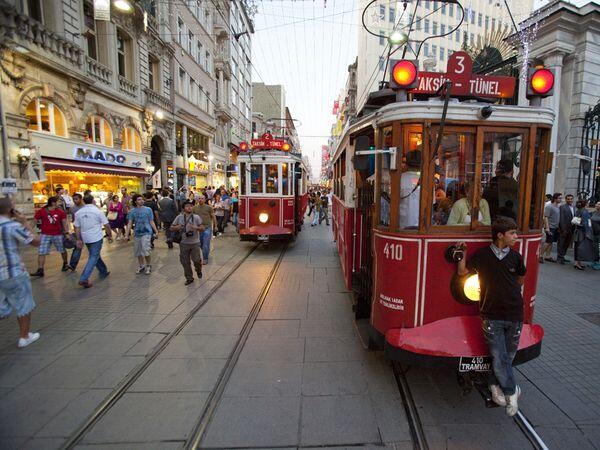 خیابان بی اوغلو استانبول، دنیایی متفاوت در کره زمین