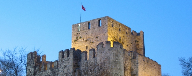 قلعه آناتولی استانبول قدیمی‌ترین اثر و یادگار معماران کهن ترک تبار
