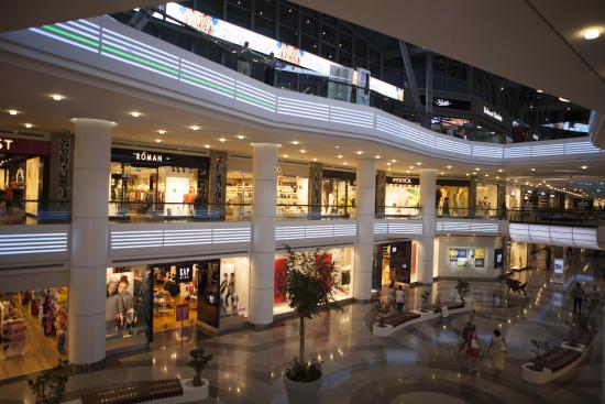 مرکز خرید آکوا فلوریا استانبول یکی از زیباترین مراکز خرید ساحلی برای خریدی عالی