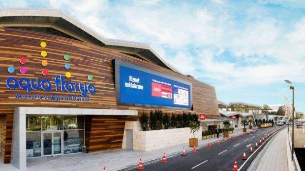 مرکز خرید آکوا فلوریا استانبول یکی از زیباترین مراکز خرید ساحلی برای خریدی عالی
