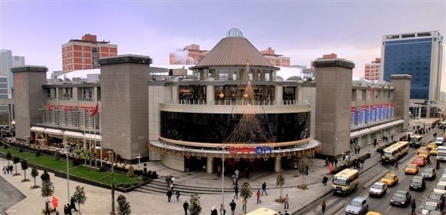 مرکز خرید کاپاسیتی بزرگ‌ترین مرکز خرید ترکیه و استانبول