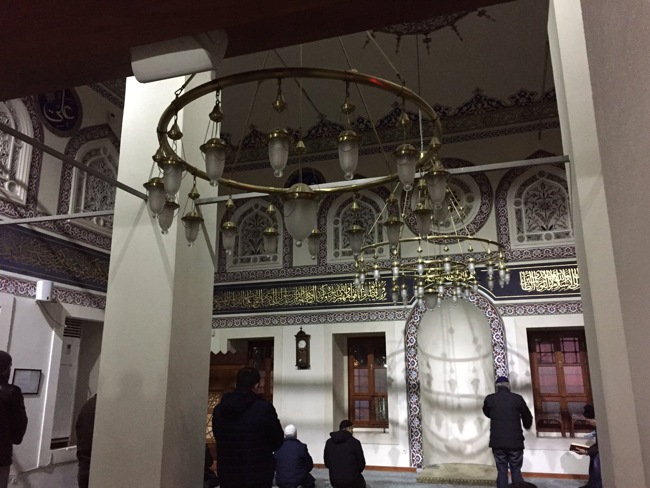 مسجد حسین آقا استانبول، ساده‌ترین مسجد تاریخی استانبول