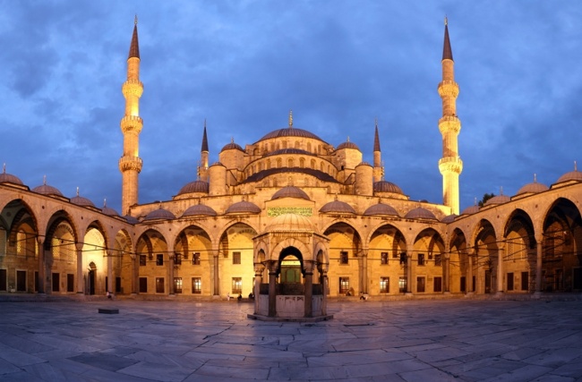 مسجد سلطان احمد استانبول معروف به مسجد آبی تنها مسجد با 6 مناره