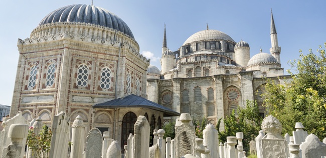 مسجد شاهزاده محمت استانبول یکی از زیباترین مساجد این شهر زیبا