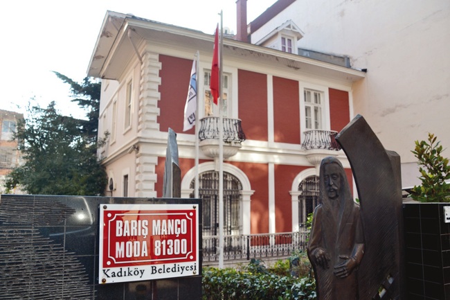خانه موزه باریش مانچو استانبول یادبودی برای خواننده و موسیقیدان فقید ترک