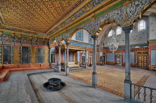 کاخ موزه توپکاپی استانبول بهترین و زیباترین نمونه از کاخ‌های ساخته شده در دوران حکومت عثمانیان بر ترکیه