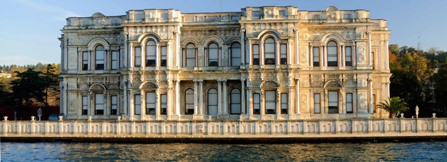 کاخ موزه بیلربی استانبول یکی از شاهکارهای معماری دوره حکومت عثمانیان بر ترکیه