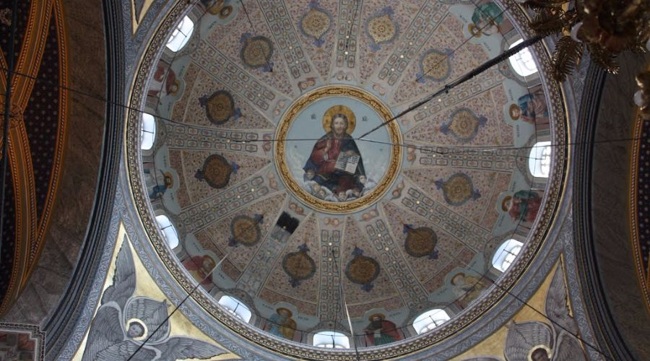 کلیسای ارتدکس یونانی سنت ایا تریادا استانبول نگینی تاریخی در شهری تاریخی
