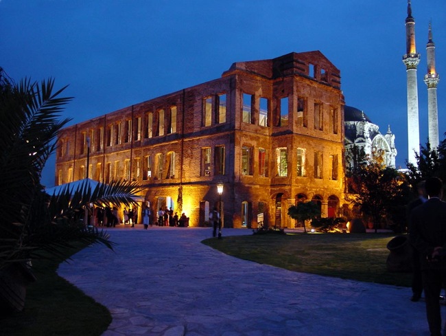 عمارت اسما سلطان استانبول Esma Sultan Yalısı کاخی منصوب به یک شاه‌دخت عثمانی