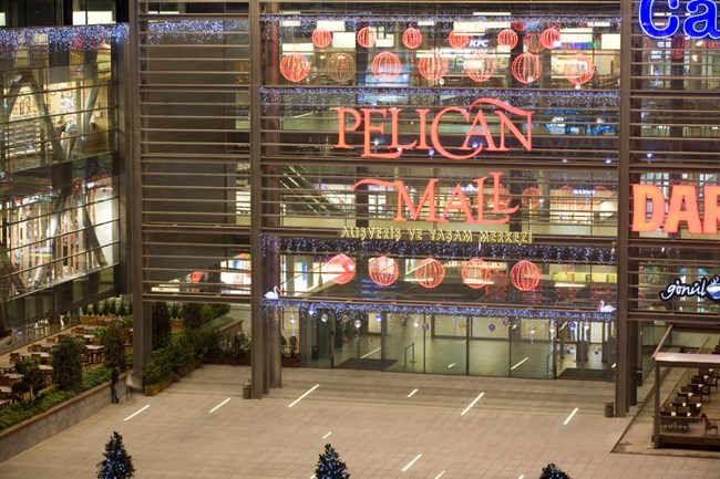 گردهمایی برندهای معتبر جهانی در مرکز خرید پلیکان استانبول Pelican Mall
